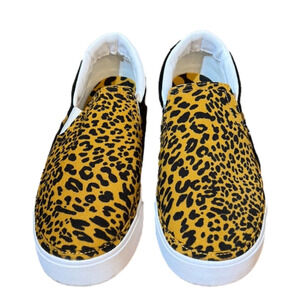Nike - Women’s Size 9 Cheetah Print Slip on